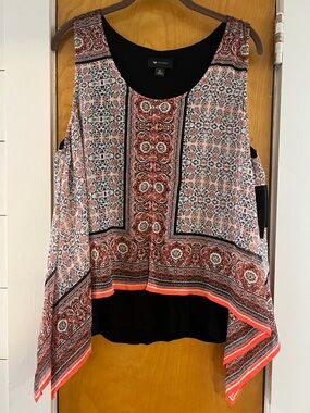 AB Studio Coral, Black and White Paisley Handkerchief-Hem Camisole
